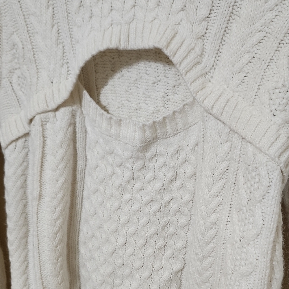 State Cream Crew Neck Sweater Soft Cozy Design - Picture 4 of 8